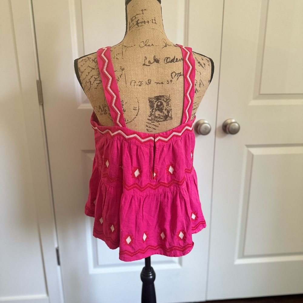 NWT-LOFT vibrant Pink embroidered top. Fun, flirting, and feminine - Picture 8 of 9